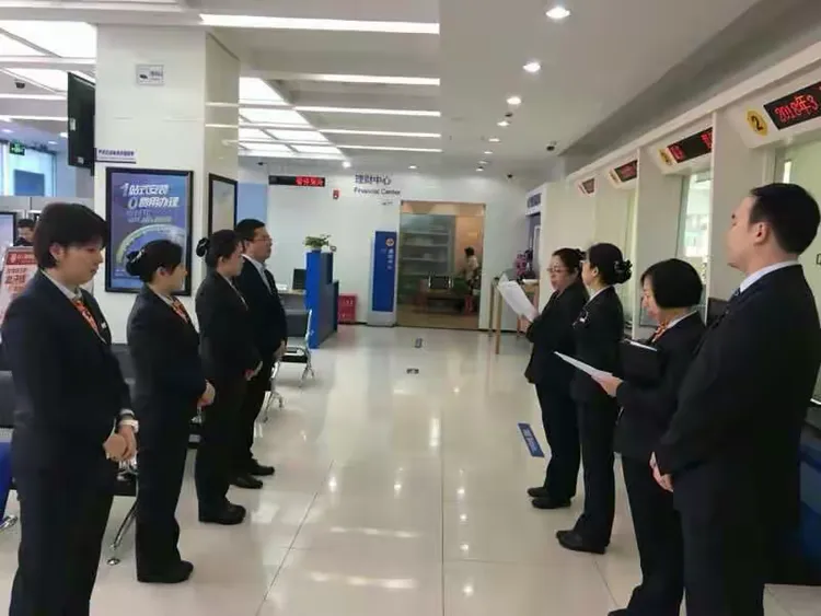 里昂内部会议纪要流出:转会期手感冰凉,中超使命明确,医务组通报恢复 -米兰娱乐