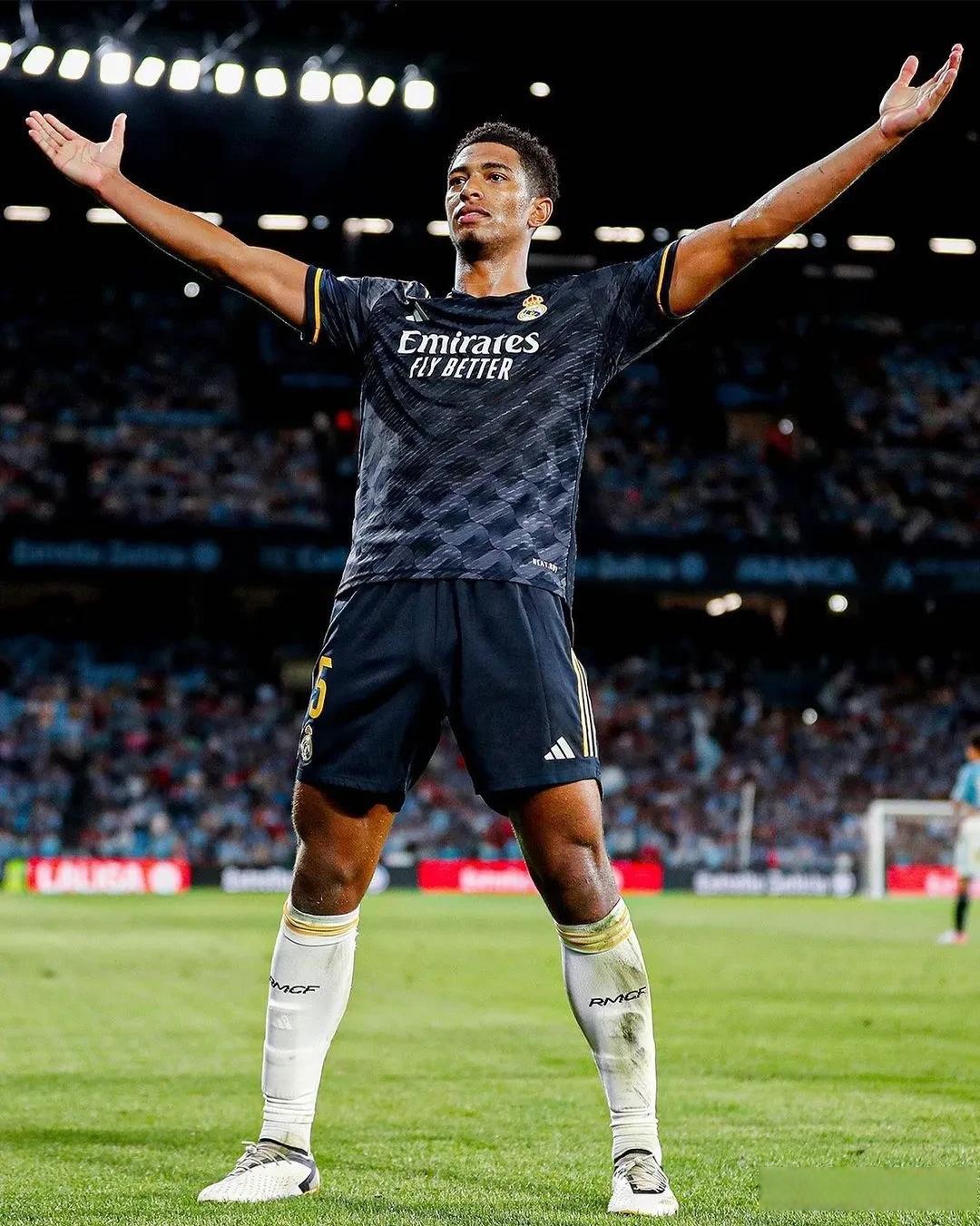 包含西甲窗口期走向成谜，皇家马德里完成体检，赛场秩序良好，赛季目标并未改变的词条-米兰网站